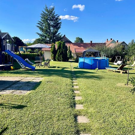 Pol-Lak Appartement Szolosgyorok Buitenkant foto