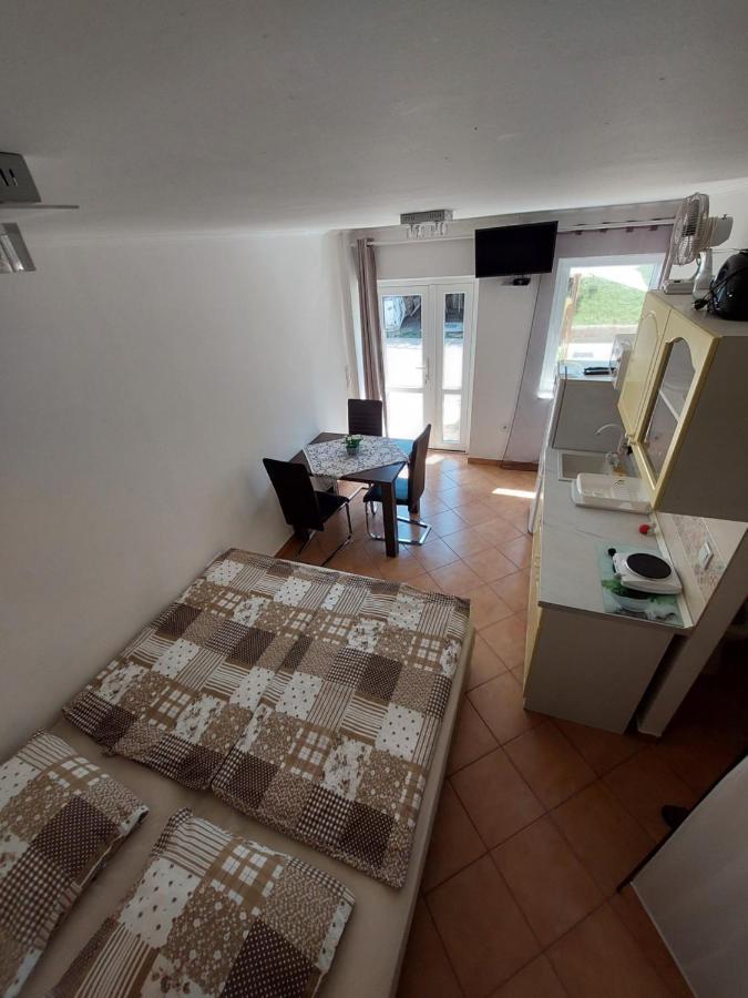 Pol-Lak Appartement Szolosgyorok Buitenkant foto